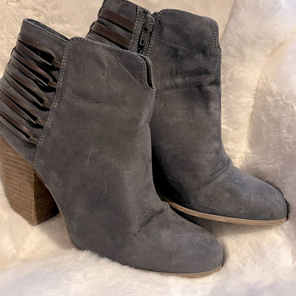 Circus ankle boots - Picture 1 of 4